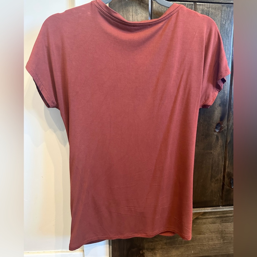 Express Top - Picture 2 of 5